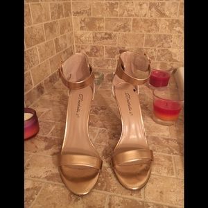 Rose Gold 🌹💫 Shoes 👠